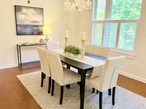 Dining area in condo 556